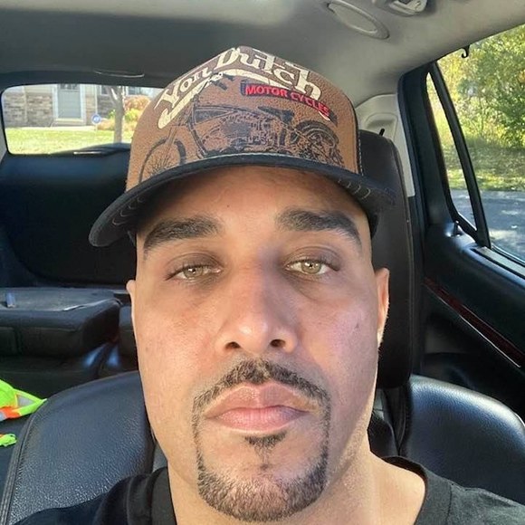 Meet your Posher, Andrew - Picture 1 of 1